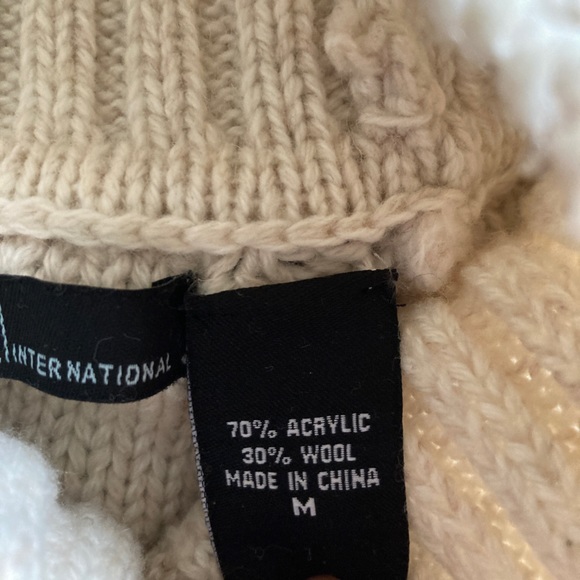 Moda International Wool Blend Body-con Knitted Dress, size M - Picture 9 of 9